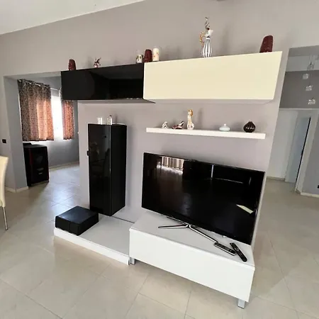 아파트 Vacanze Vicino Tirana *